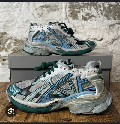 Balanciaga Runner