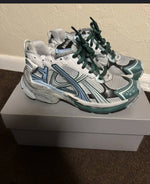 Balanciaga Runner