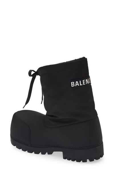 Balenciaga Alaska low puffer boot