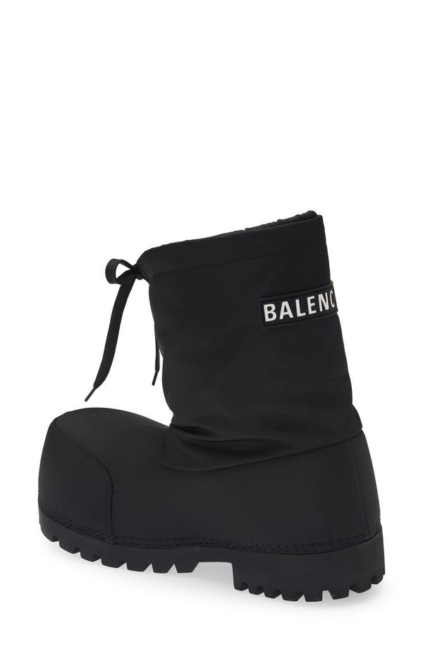 Balenciaga Alaska low puffer boot