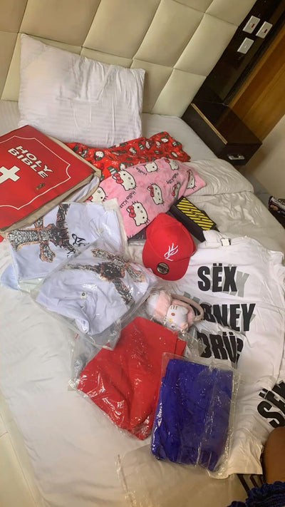 Unboxing by Qatar Man