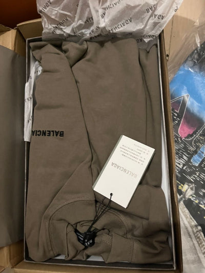 Unboxing by Augustin Dakora